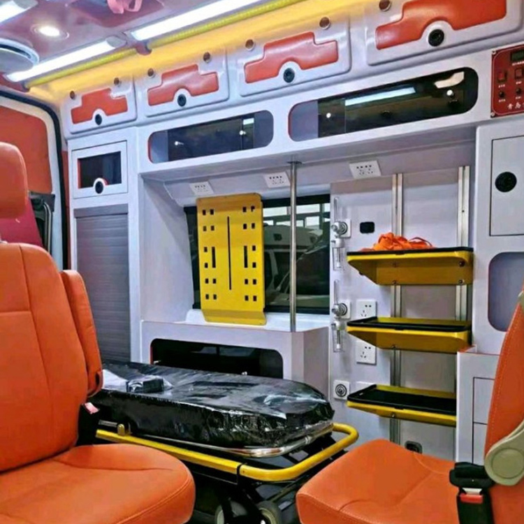 石屏长途救护车护送病人租赁价格